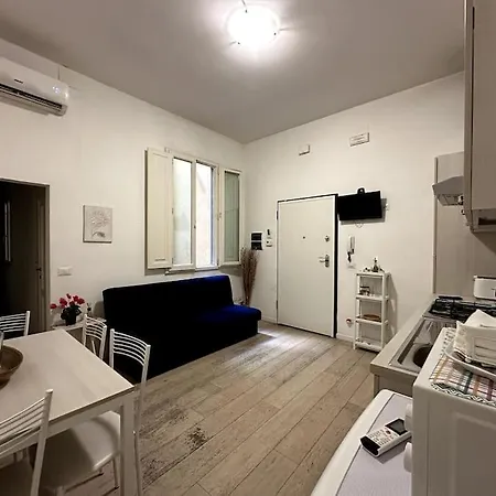 Comfortable House In Centro Storico Флоренция