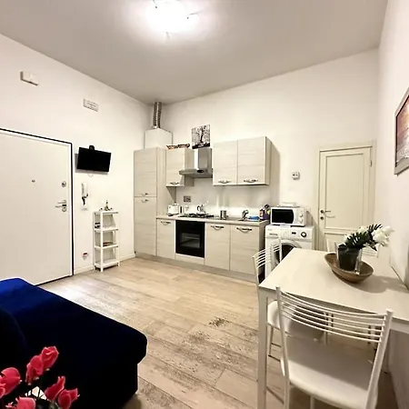 Comfortable House In Centro Storico Апартаменты Флоренция